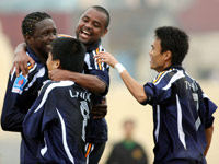 Thép Cảng đầu bảng, Đà Nẵng lại thắng